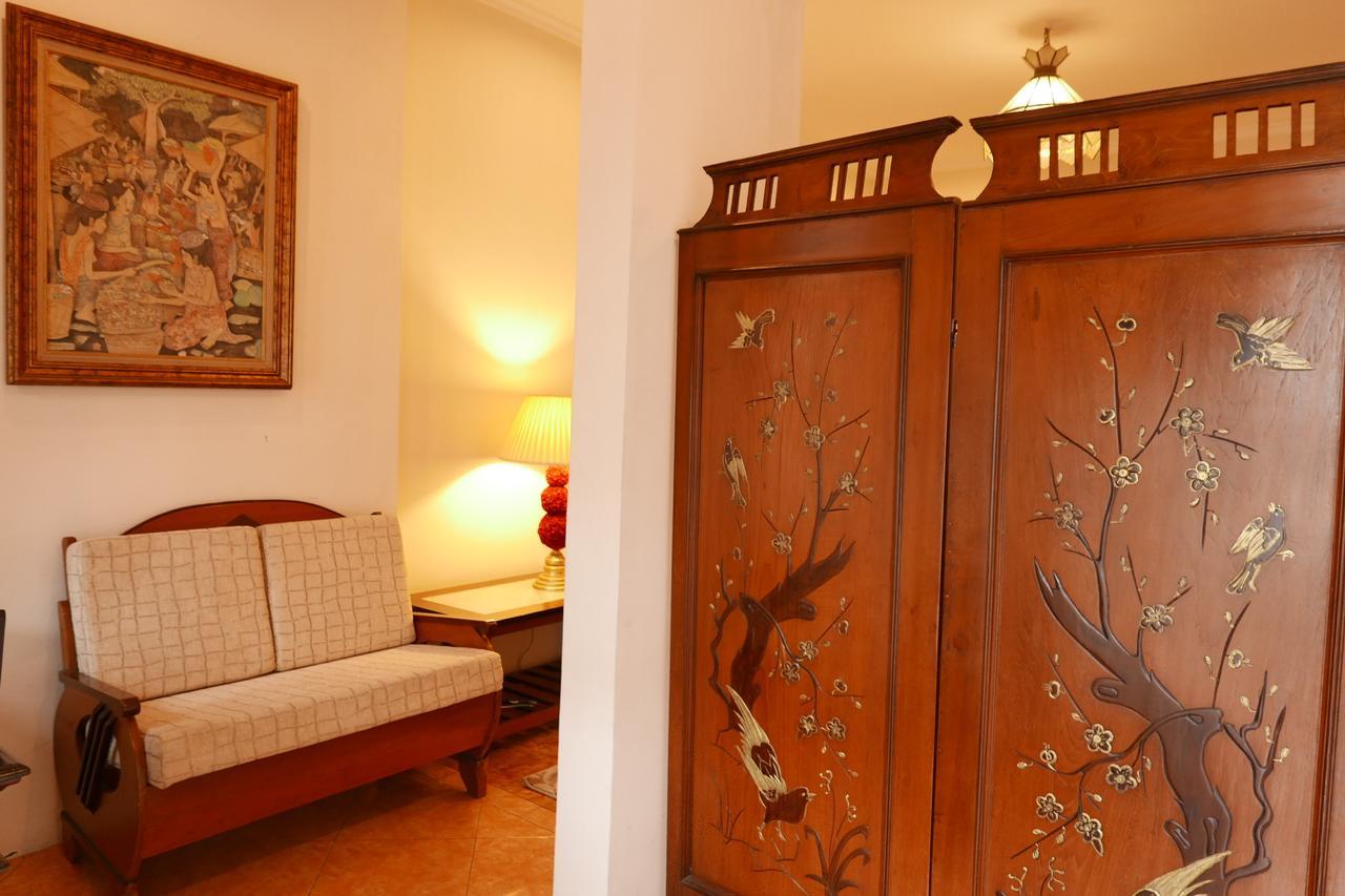 Ciwulan 36 Guest House Bandung Exterior photo